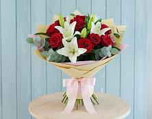 Букет цветов из:  Лилии и Розы в Нарткале
