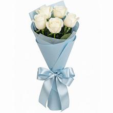 Букет 5 Белых роз Проуд в Нарткале