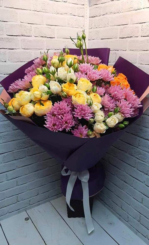 Букет цветов из: Хризантемы и Розы в Нарткале