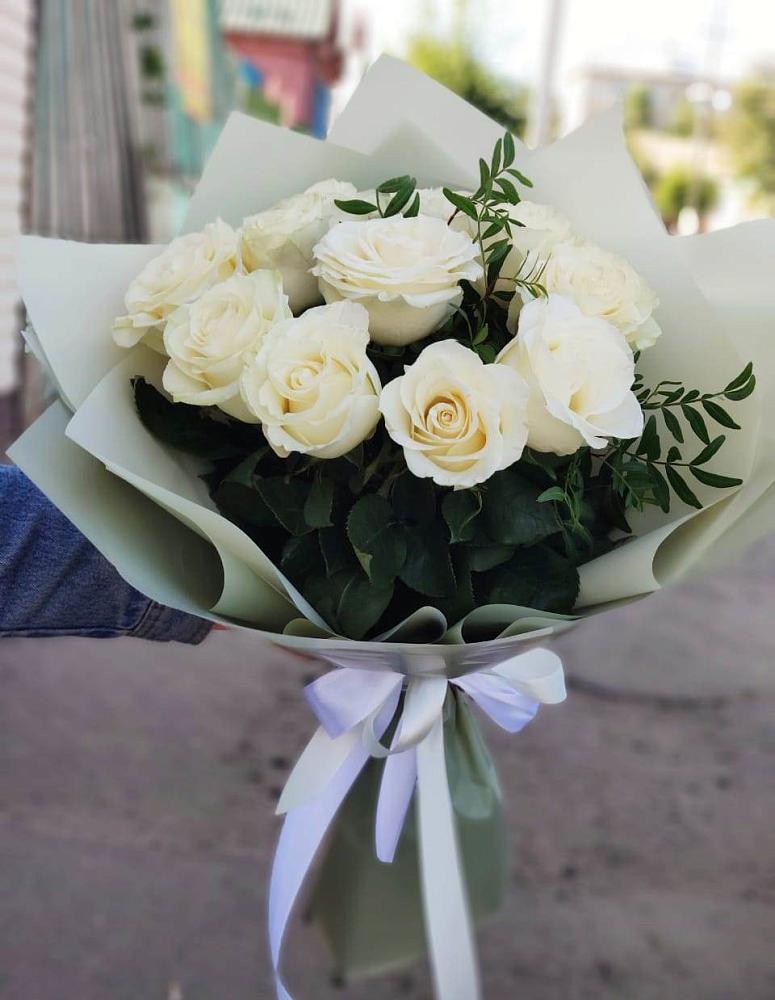 Букет Белые розы Проуд в Нарткале