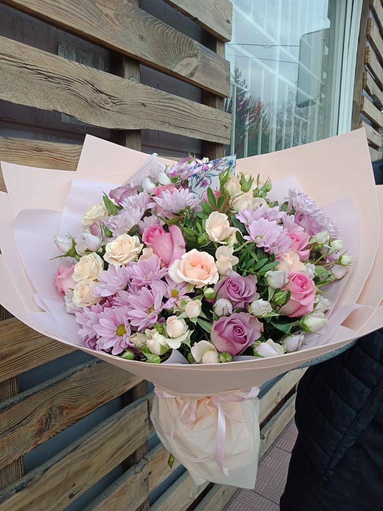 Букет цветов из: Розы и Хризантемы в Нарткале