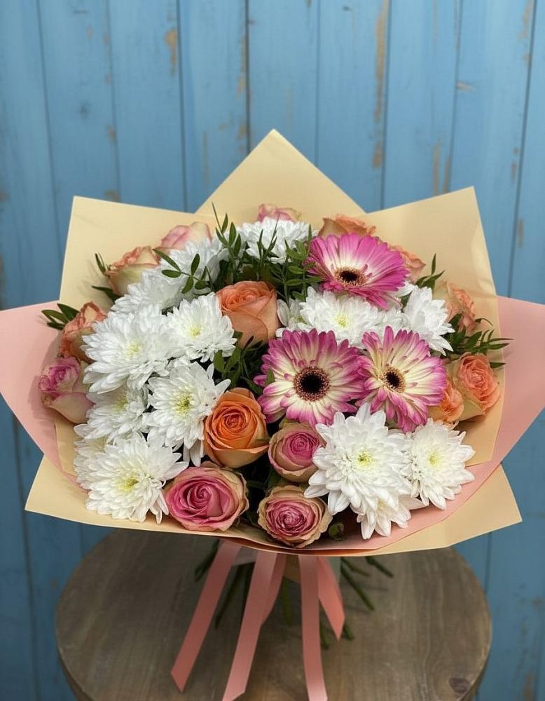 Букет цветов из: Розы, Герберы и Хризантемы в Нарткале