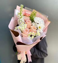 Букет цветов из:  Хризантемы и Розы в Нарткале