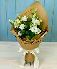 Букет цветов из:  Хризантемы и Лизиантусы в Нарткале