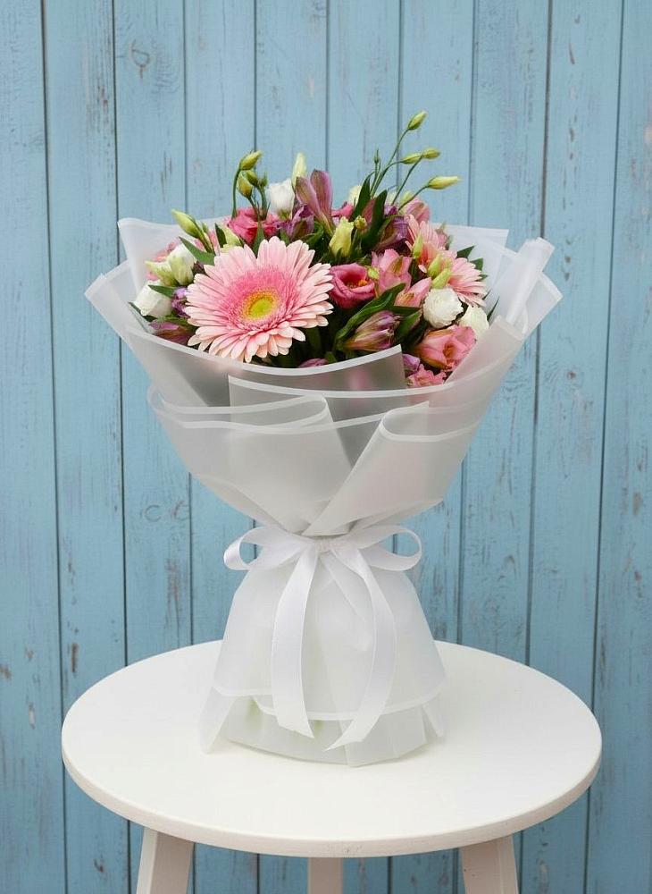 Букет цветов из: Герберы, Альстромерии и Лизиантусы в Нарткале