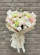 Букет цветов из:  Гвоздики, Розы, Лизиантусы и Хризантемы в Нарткале