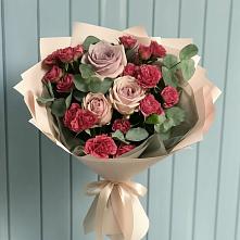 Букет цветов из:  Гвоздики и Розы в Нарткале